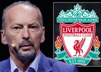 Dietromarcia Liverpool: i dipendenti in congedo forzato e non più licenziati.