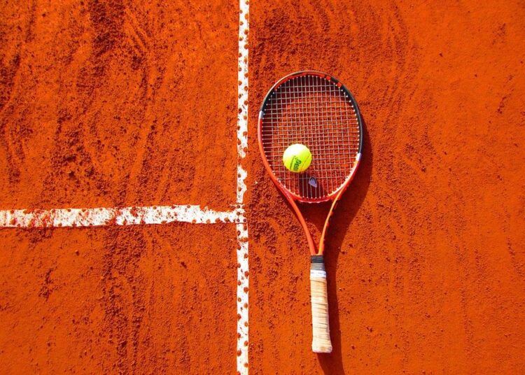 Tennis: il virus causa disoccupazione.