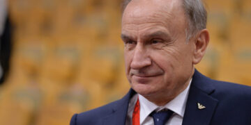 Petrucci: “Si deve ripartire a settembre”.