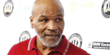 Mike Tyson torna sul ring contro Roy Jones Jr.