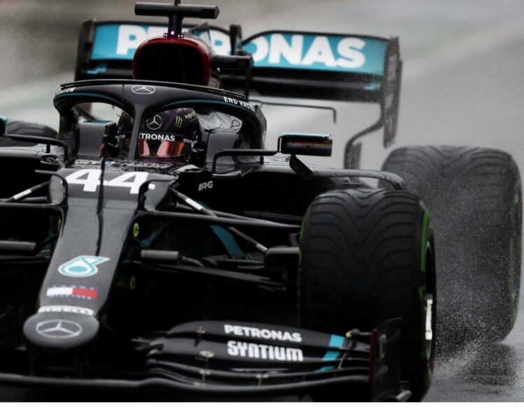 F1: Pole position per Hamilton, la Mercedes domina le qualifiche in Ungheria