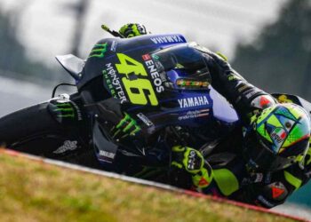 MotoGP: Valentino Rossi firma con la  SRT Petronas.