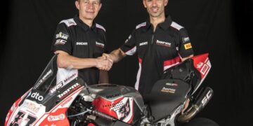 Superbike: Melandri torna in pista.