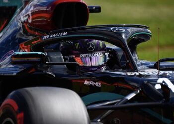 F1: Vince Hamilton, Ferrari sul podio