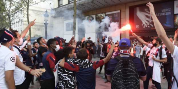 Violenza dopo la sconfitta del Psg: 151 persone sotto la custodia della polizia a Parigi