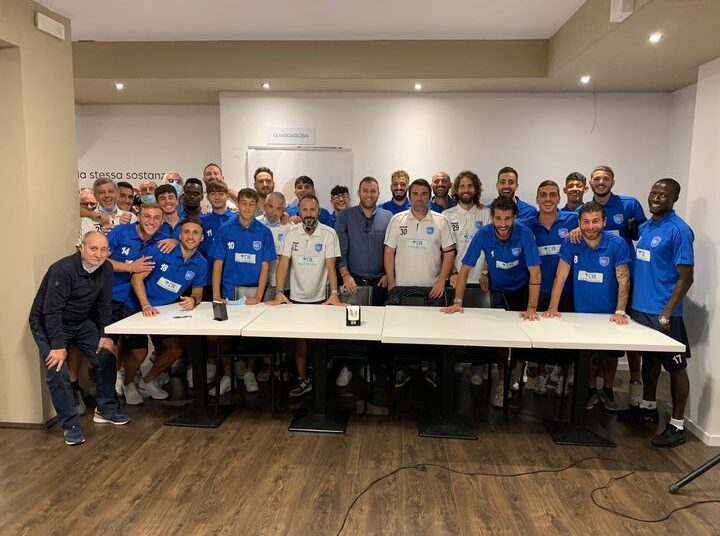 L’ASD RAGUSA 1949 ha presentato l’organico con una bella festa in famiglia.