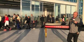 Vela: Luna Rossa si trasferisce ad Auckland.