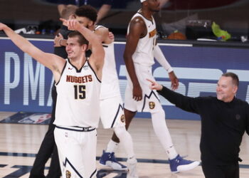 Los Angeles Clippers KO. Denver Nuggets volano in finale.