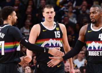 NBA, Utah Jazz eliminati da Denver.