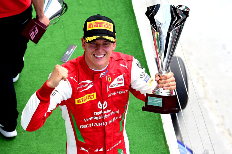 F1: Mick Schumacher, sotto il segno del Re