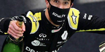F1: Vola Hamilton, Ricciardo sul podio