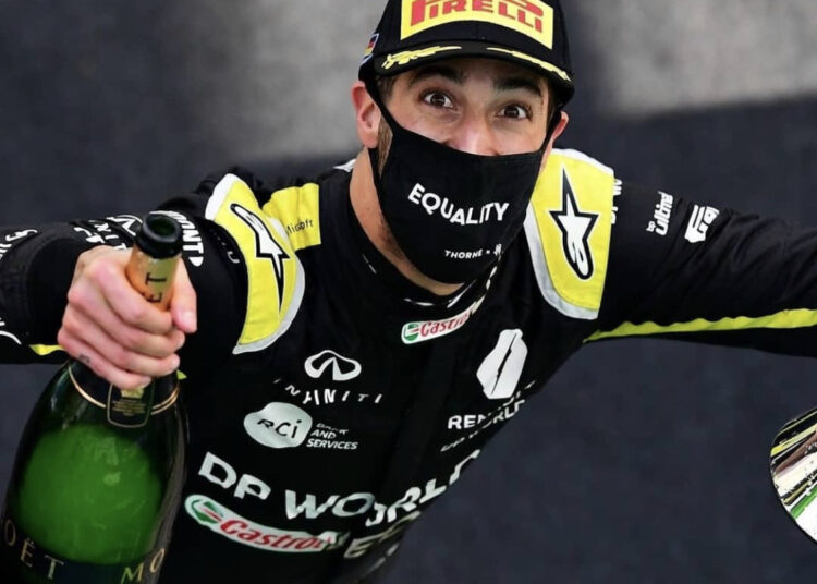 F1: Vola Hamilton, Ricciardo sul podio