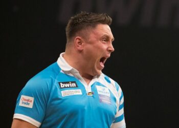 Freccette: Gerwyn Price sigilla la gloria nel World Grand Prix a Coventry.