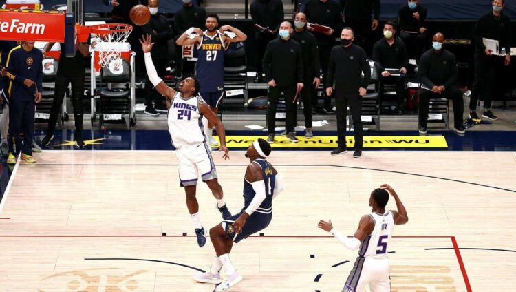 Notte di magia per l’NBA. Ottimo esordio di Gallinari.