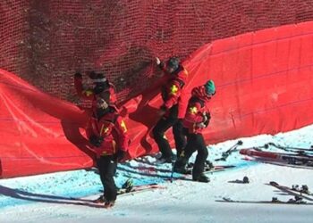 Incidente a Val d’Isere per la sciatrice Schmidhofer.