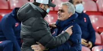 Big match all’Hotspurs Stadium tra Tottenham e Liverpool.