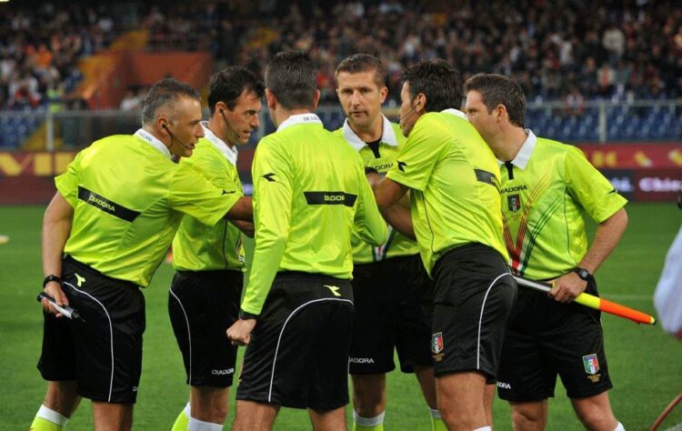 Arbitro Abisso, l’ennesima serata storta.