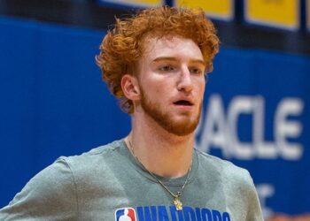 Nico Mannion, esordio in Nba contro i Kings.