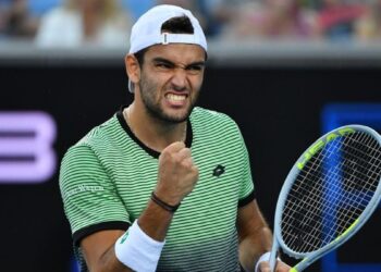 Australian Open: Matteo Berrettini in quattro set spazza il ceco Machac e vola al terzo turno.