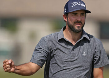 Waste Management Phoneix Open, Mark Hubbard e Matthew NeSmith in testa.