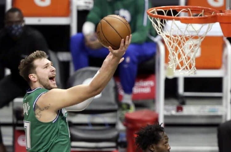 Nba, ai Bucks la sfida contro i Sixers.