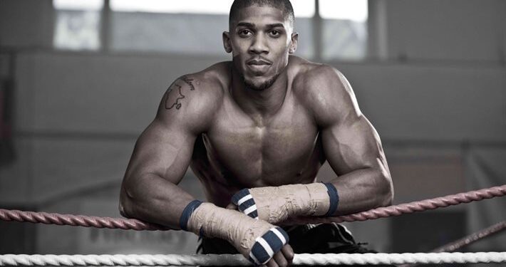 Boxe: Anthony Joshua e Tyson Fury pronti per il Mondiale unificato dei pesi massimi.