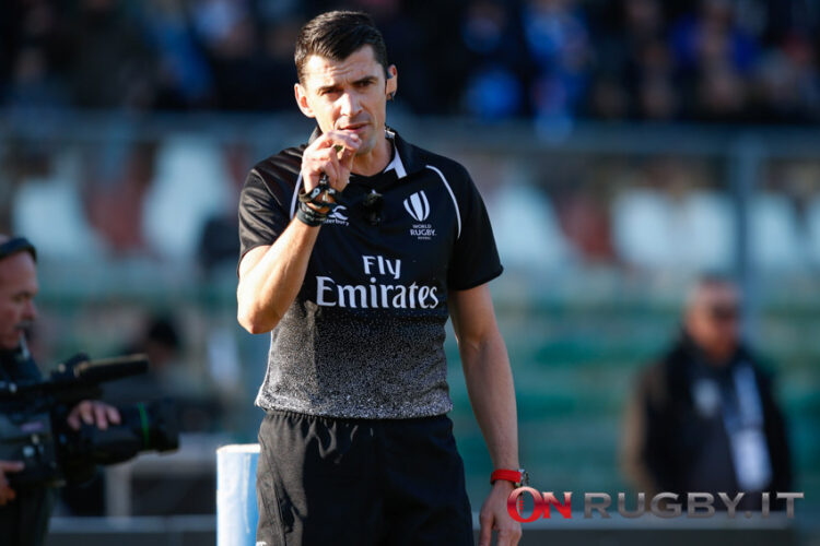Rugby, l’arbitro Pascal Gauzere ha ammesso di aver sbagliato.