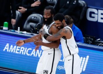 NBA da record: cinque triple doppie in un giorno.