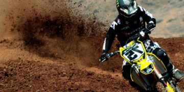 Motocross, stravolto il calendario 2021.