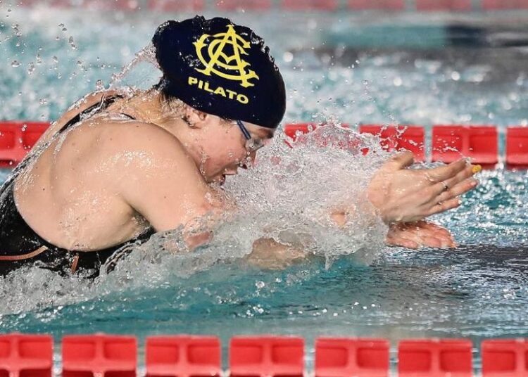 Europei nuoto, Pilato oro nei 50 rana ed un incredibile record del mondo.