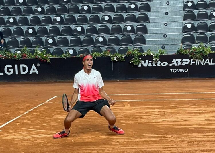 Clamoroso a Roma: Sonego batte Thiem e approda ai quarti