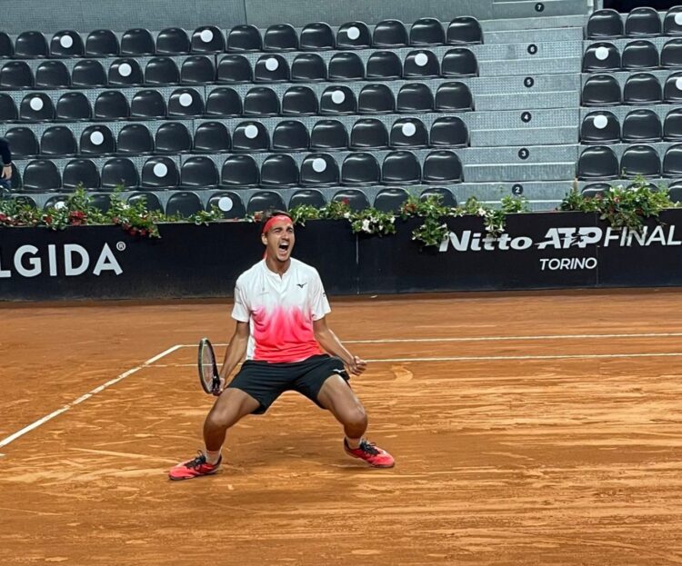Clamoroso a Roma: Sonego batte Thiem e approda ai quarti