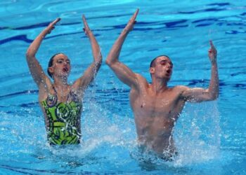 Europei nuoto: argento e bronzo per tuffi e sincro.