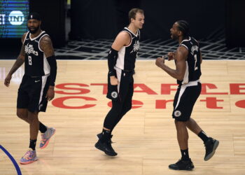 NBA: Clippers in semifinale.