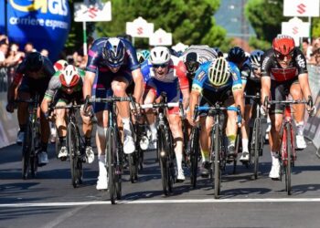 Ciclismo, Ayuso protagonista assoluto del Giro d’Italia U23.