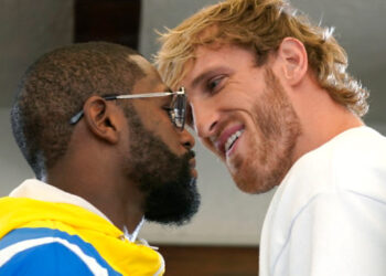 Boxe, Floyd Mayweather torna sul ring.