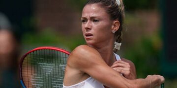 Camila Giorgi saluta Wimbledon.