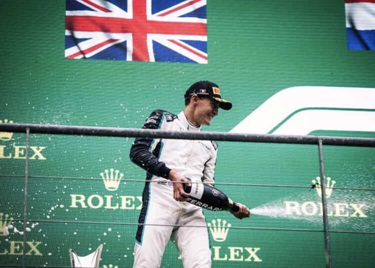 F1: Gara sospesa per maltempo, Russel conquista il podio