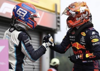 F1: Verstappen in pole, secondo Russel, qualifiche incredibili dopo la ripresa