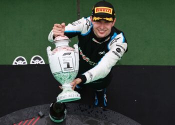 F1: Disastro in Ungheria, 6 macchine fuori e un’incredibile vittoria Alpine