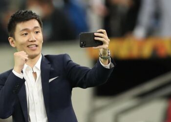 Sei banche in soccorso di Suning