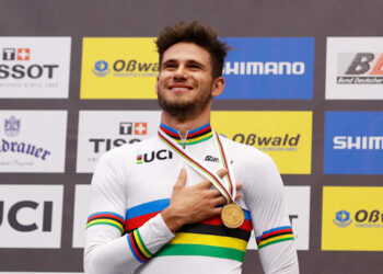 Ciclismo: Filippo Ganna si conferma campione del mondo a cronometro.