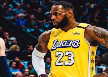 I giocatori più pagati della NBA secondo Forbes