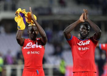Fiorentina-Napoli si conclude con insulti razzisti.