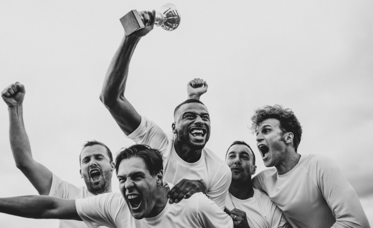 Dodici Coppe per dodici giocatori.