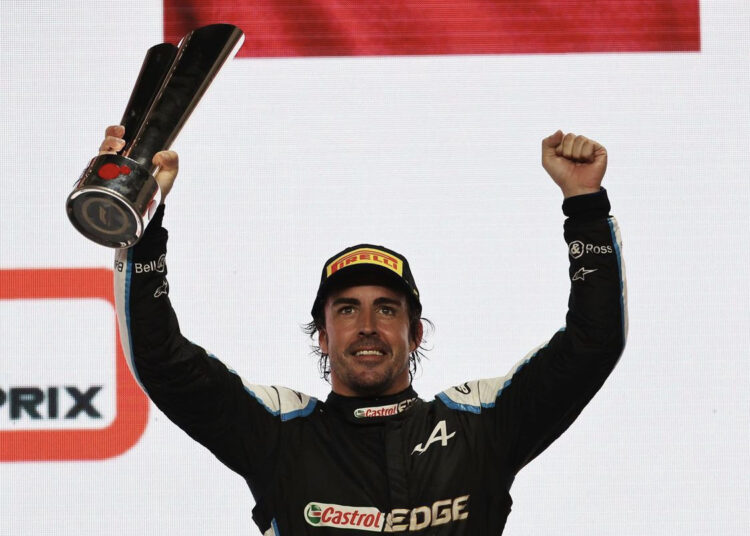 Formula 1: Hamilton vince in Qatar, Alonso sul podio