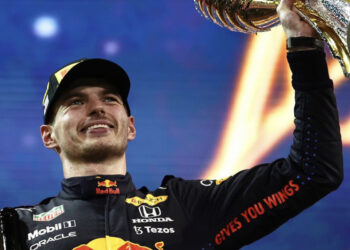 F1: Verstappen è campione del mondo all’ultimo giro