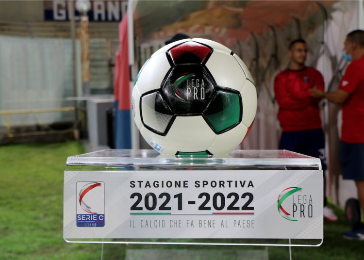 Serie C, termina 0-0 il posticipo tra Catanzaro e Palermo