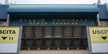 Ore 14.30, Palermo-Taranto. Ospiti in cerca di punti salvezza in Sicilia, i rosanero puntano in alto