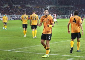 Ore 21, Wolves – Leeds. Il Wolverhampton per l’Europa ma il Leeds deve salvarsi.￼